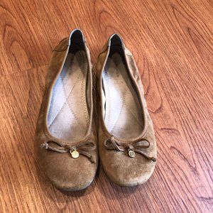 G.H Bass and CO brown swade shoes size 9